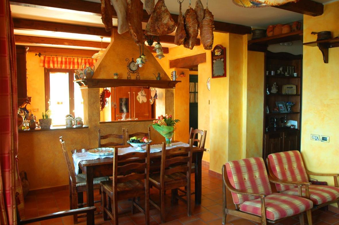 Bosco D'Olmi Country House Sant'Andrea del Garigliano Екстериор снимка