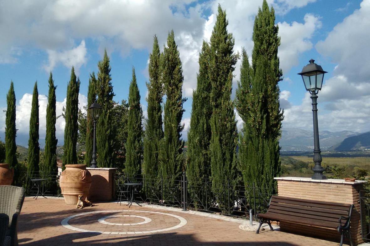 Bosco D'Olmi Country House Sant'Andrea del Garigliano Екстериор снимка