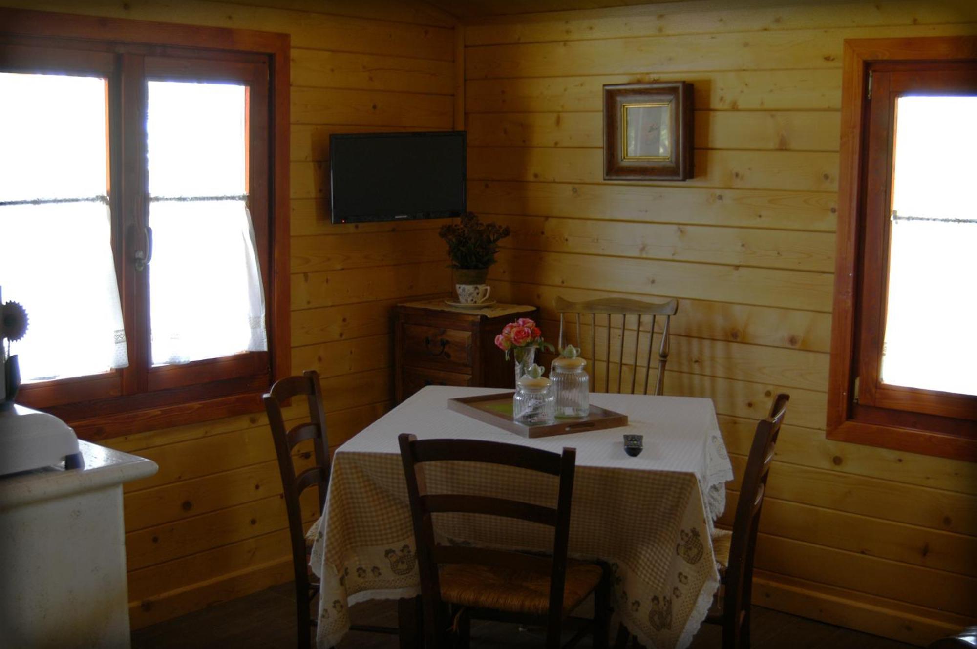 Bosco D'Olmi Country House Sant'Andrea del Garigliano Екстериор снимка