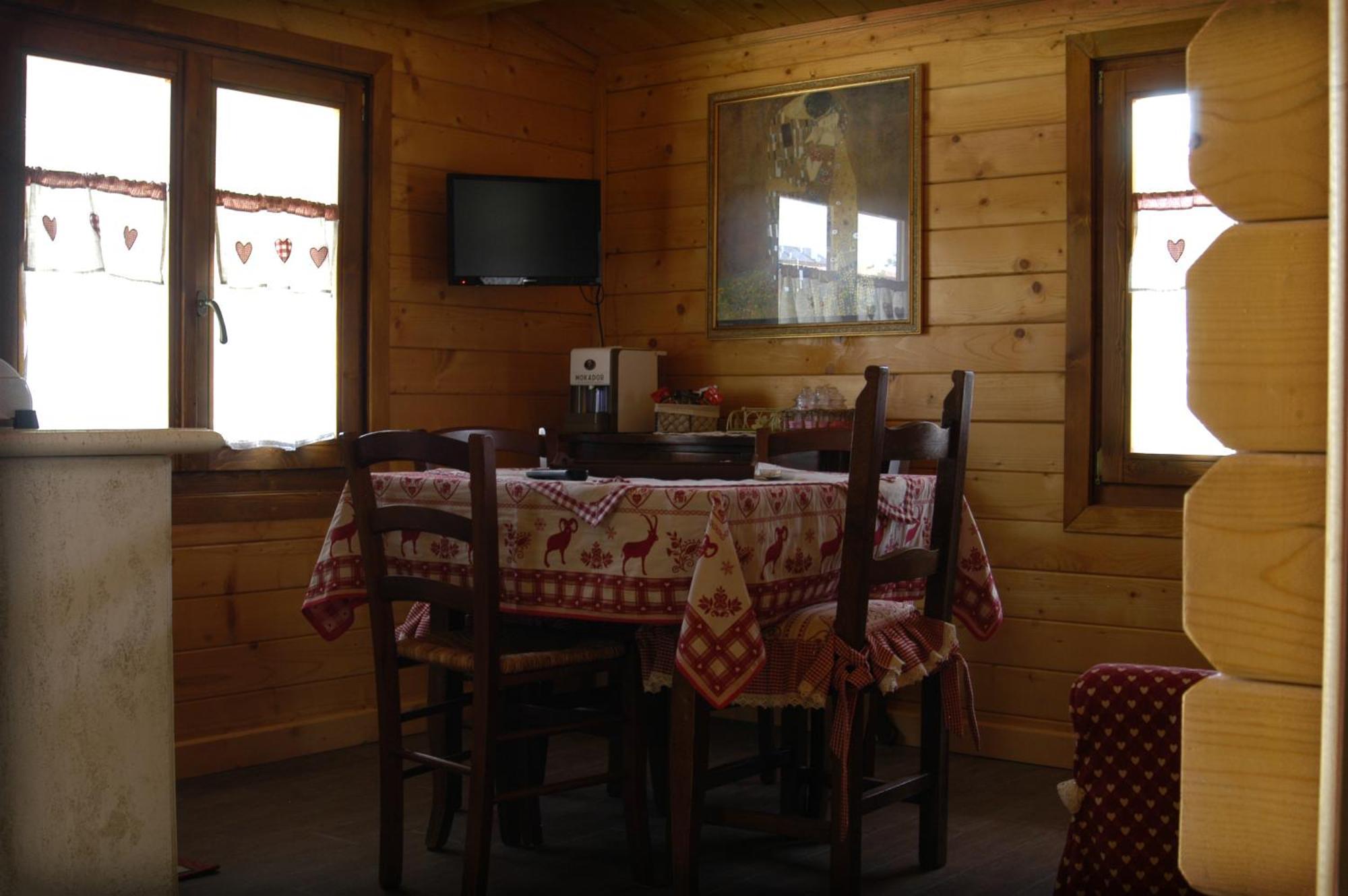 Bosco D'Olmi Country House Sant'Andrea del Garigliano Екстериор снимка