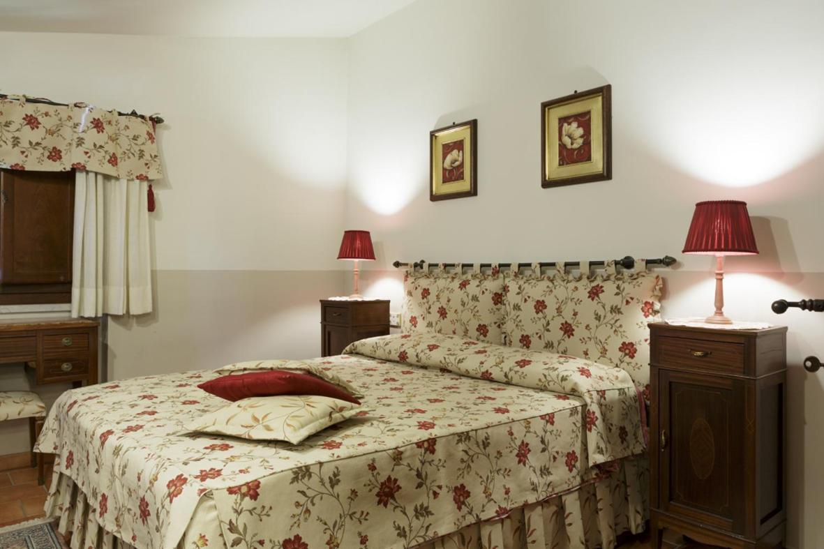 Bosco D'Olmi Country House Sant'Andrea del Garigliano Екстериор снимка
